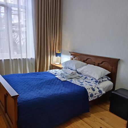 Friendly Guest House クタイシ エクステリア 写真
