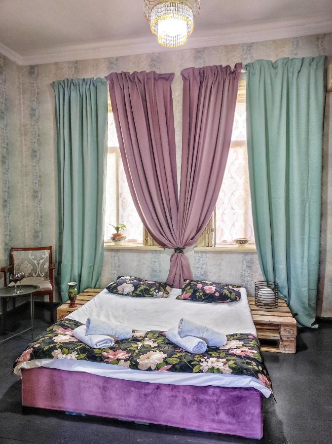 Friendly Guest House クタイシ エクステリア 写真