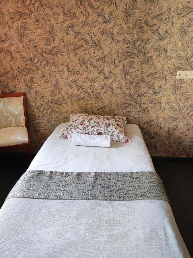 Friendly Guest House クタイシ エクステリア 写真